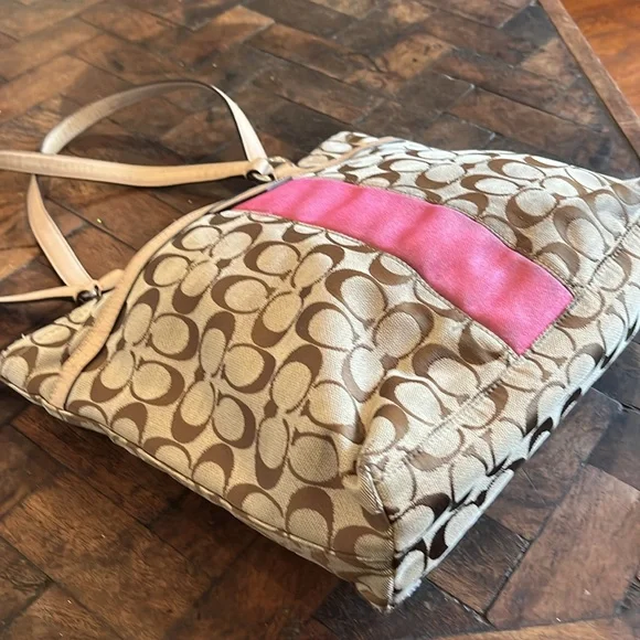 Coach Brown and Pink Signature Tote - Picture 6 of 11